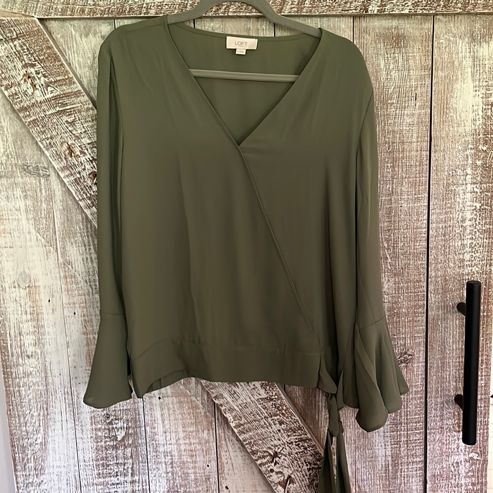 COPY - Loft top. Size Large.